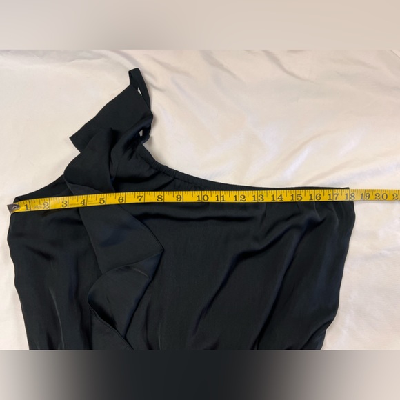 Luxe Deluxe NWT Look Twice One Shoulder Ruffle Dress Size 4 - Picture 14 of 16